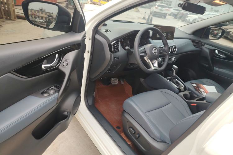 Used Nissan Qashqai 2025 Honor 2.0L CVT XV+ Leading Edition
