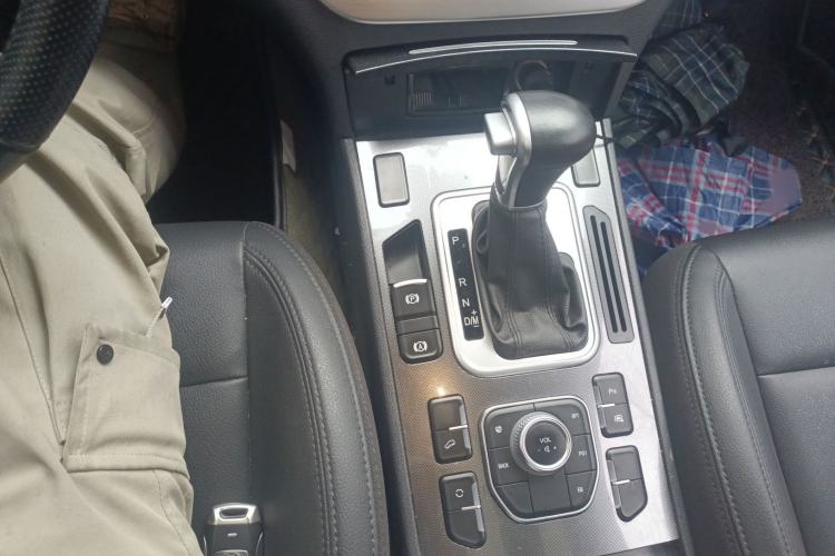 Used Haval H6 Coupe 2016 Blue Label 1.5T Automatic Two-Wheel Drive Elite Model Gear Lever