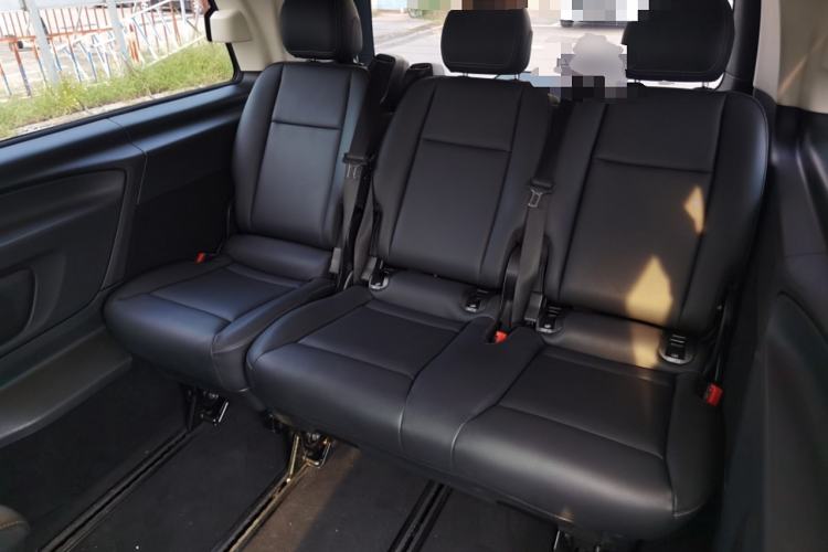 Used Mercedes-Benz Vito 2023 2.0T Business Version 7 Seats Left Rear Seat