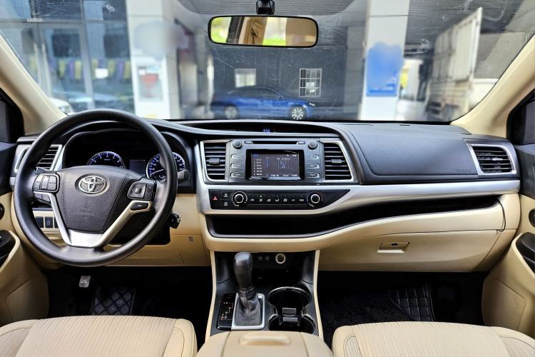 Used Toyota Highlander 2018 2.0T Two-Wheel Drive Elite Edition 5 Seats Emission Standard China V
