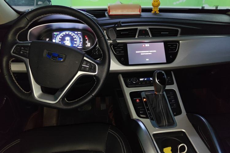 Used Geely Auto Emgrand X7 Sport 2018 1.8TD Automatic Two-Wheel Drive ZhiZun Model with 4G Connectivity