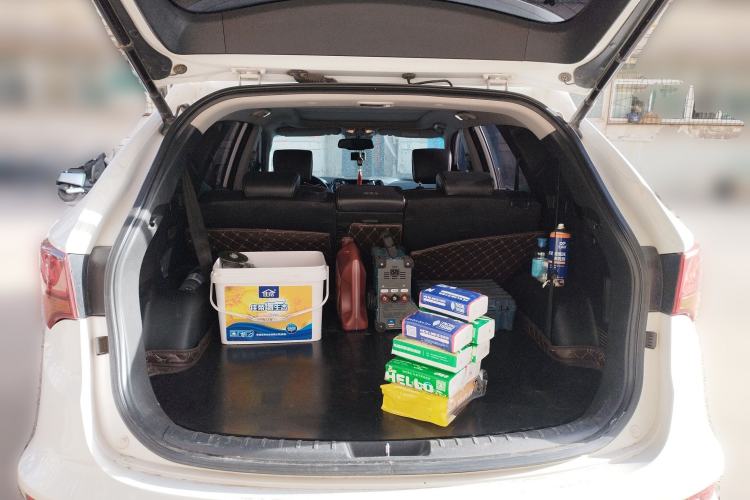 Used Hyundai Santa Fe 2017 2.0T Automatic All-Wheel Drive Smart 7-Seater