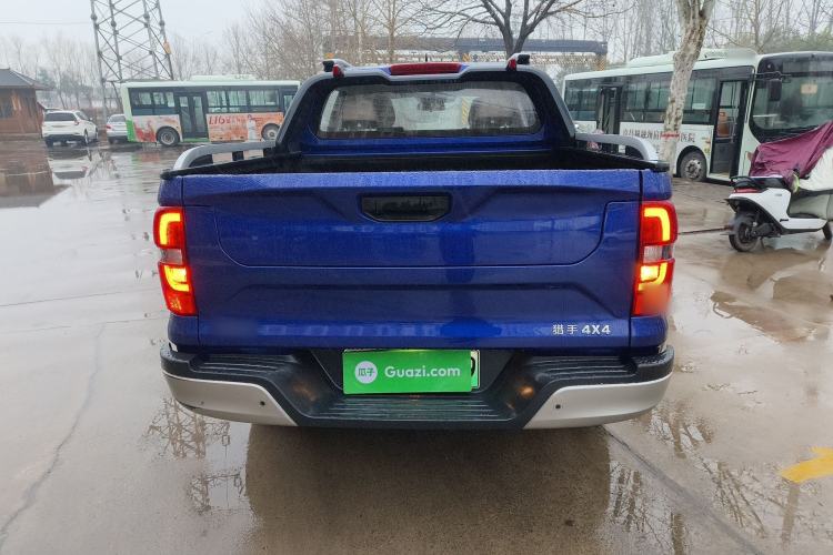 Used Changan Hunter 2024 Knight Edition Flagship Model Dual-Motor All-Wheel Drive Standard Box