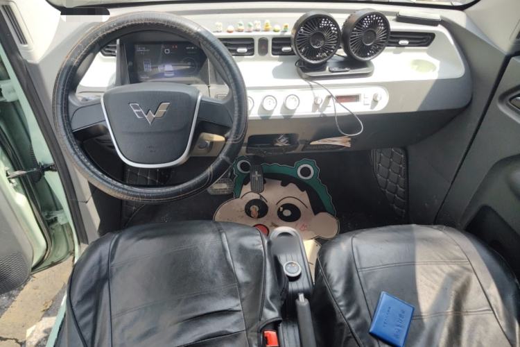 Used Wuling Hongguang MINIEV 2021 Macaron Premium Model – Lithium Iron Phosphate Center Console