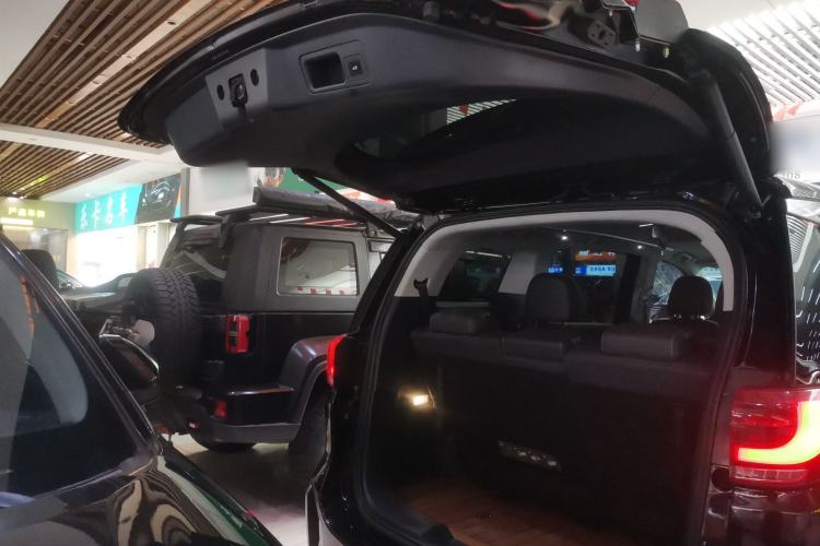 Used GAC Trumpchi M8 2021 Master Series 390T Ultimate Edition Trunk