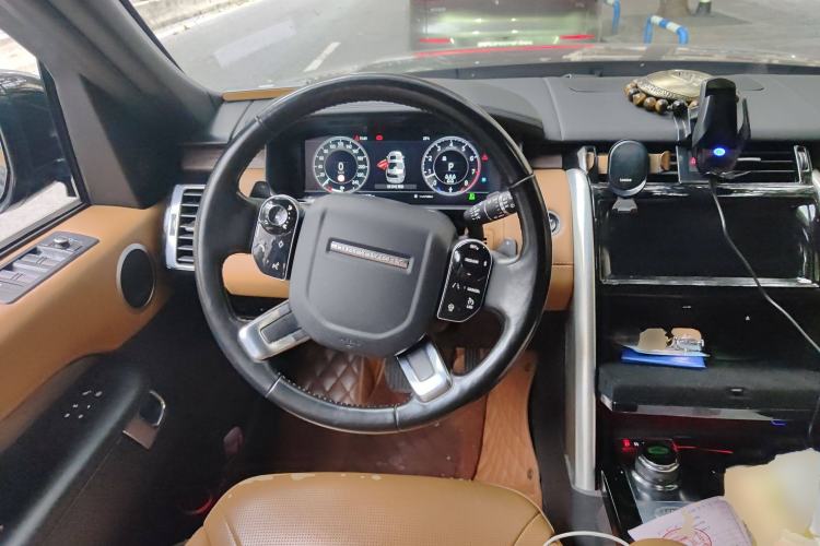 Used Land Rover Discovery 2019 3.0 SC V6 HSE LUXURY Steering Wheel