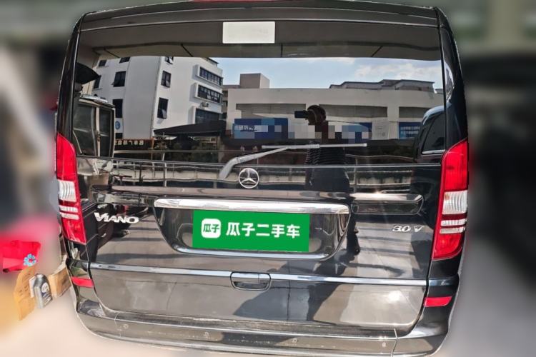 Used Mercedes-Benz Viano  Rear