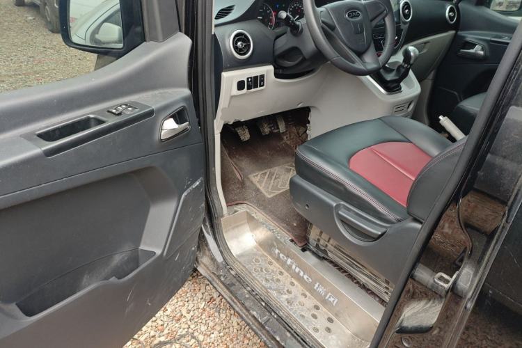 Used JAC Refine M3 2023 PLUS 1.8L 7/8-seater Elite Edition