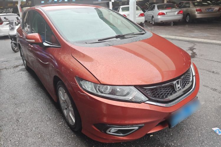 Used Honda Jade 2013 1.8L automatic Comfort version 5 seats Exterior 1