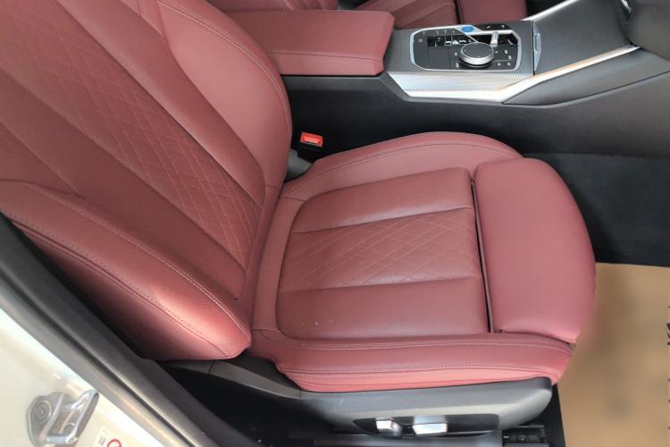 Used BMW i3 2023 eDrive 40 L Midnight Sports Package
