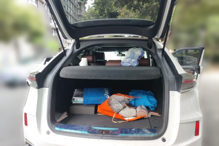 Used Honda UR-V 2020 370TURBO Two-Wheel Drive Luxury Edition Trunk