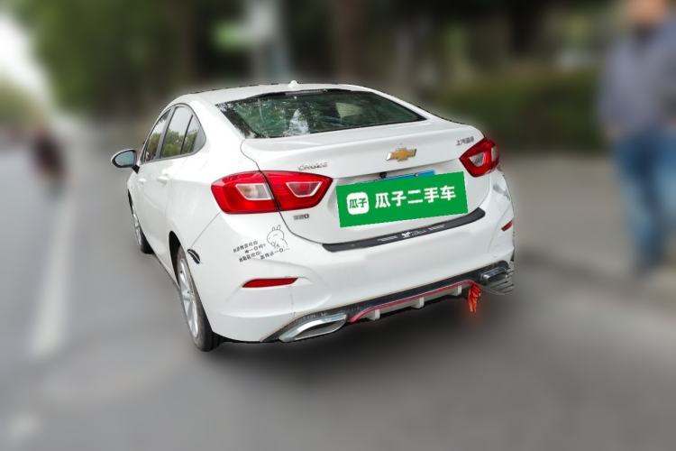 Used Chevrolet Cruze 2017 1.5L Automatic Pioneer Sunroof Edition
