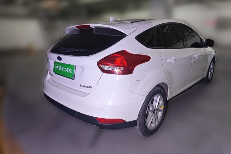 Used Ford Focus 2017 Hatchback 1.6L Automatic Fashion Edition Smart Drive Version
