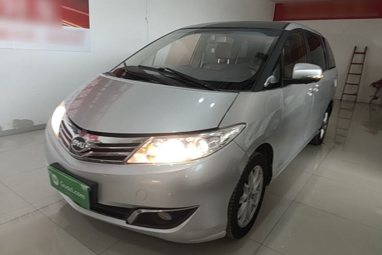 Used BYD M6 2015 2.4L Automatic Luxury Model