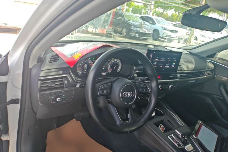 Used Audi A4L 2020 40 TFSI Fashionable and Elegant Model