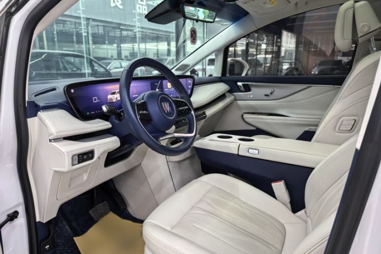 Used Buick GL8 New Energy 2024 Lu Zun Luxury Edition 7-Seater
