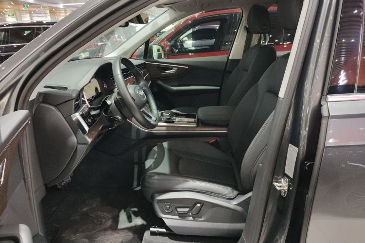 Used Audi Q7 2021 45 TFSI quattro S line Sport model