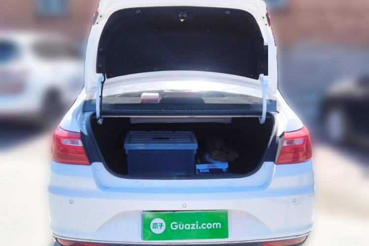 Used Geely Auto Vision 2019 Upgraded Model 1.5L Manual Luxury Version China VI Standard