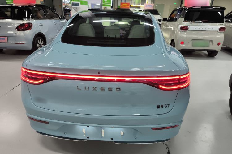 Used Hima Luxeed S7 2024 Ultra Four-Wheel Drive Flagship Edition Rear