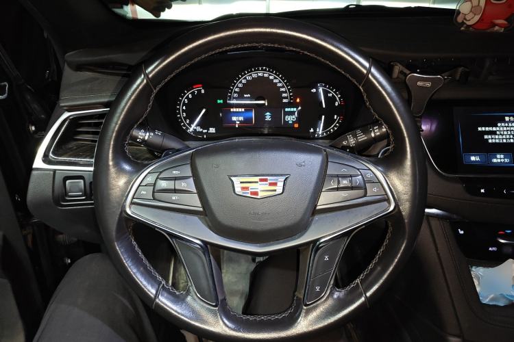 Used Cadillac XT5 2018 28E Four-Wheel Drive Tech Version Steering Wheel
