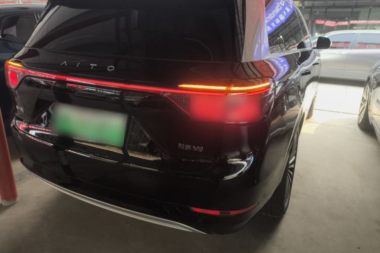 Used Hima AITO M9 2024 Range-Extended Ultra Version 52 kWh 5-Seater Model