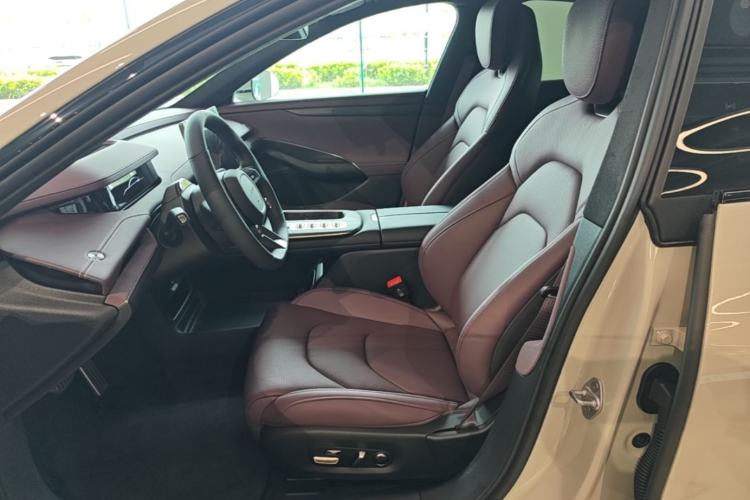 Used Xiaomi Auto SU7 2024 Four-Wheel Drive Ultra-Long Range Advanced Intelligent Driving Max Edition