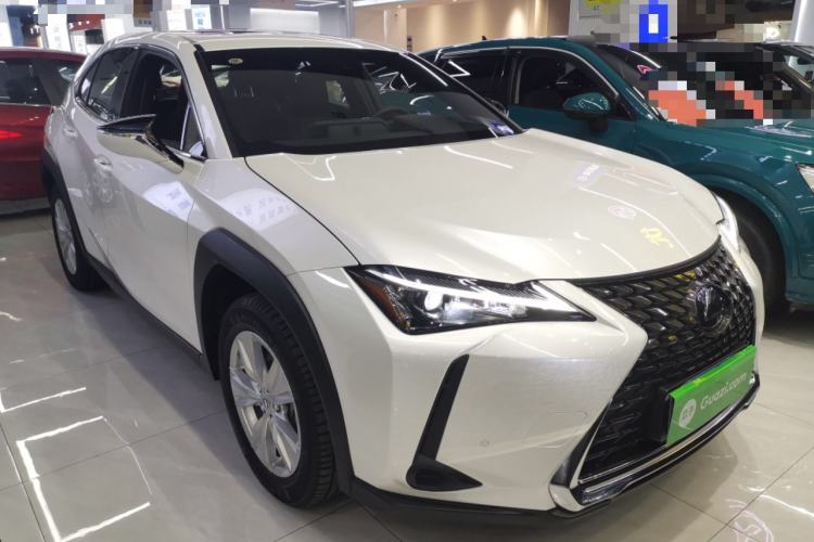 Used Lexus UX 2022 260h Explore-Edition

