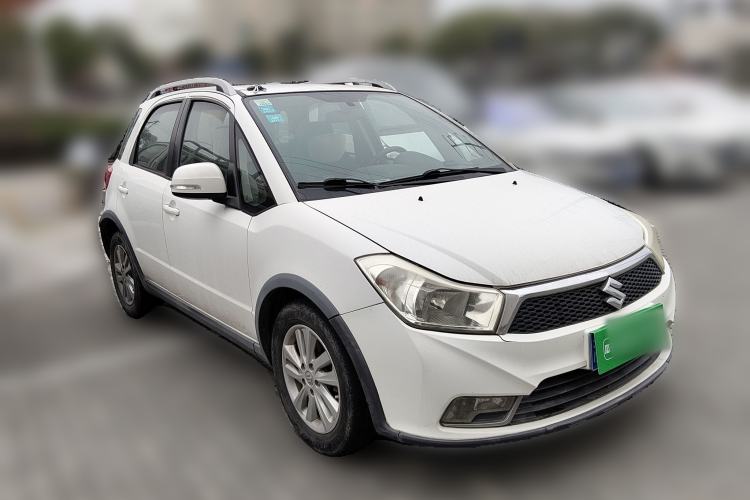 Used Suzuki SX4 2013 1.6L Automatic CoolRide Model Front Right 45 Deg