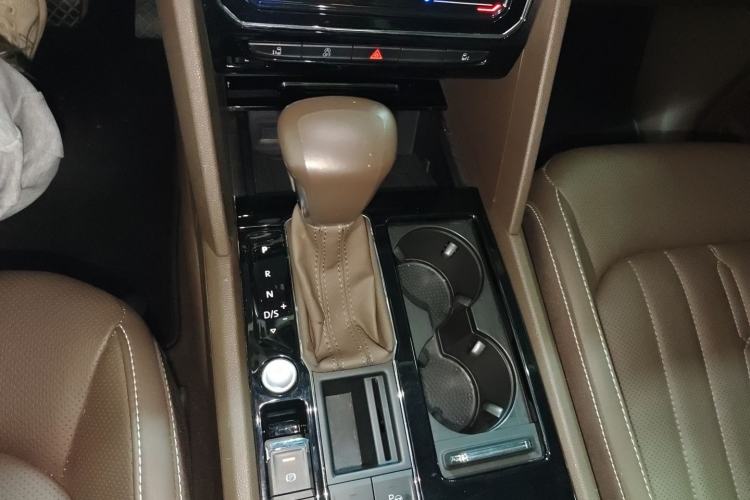 Used Volkswagen Viloran 2020 330TSI Luxury Edition