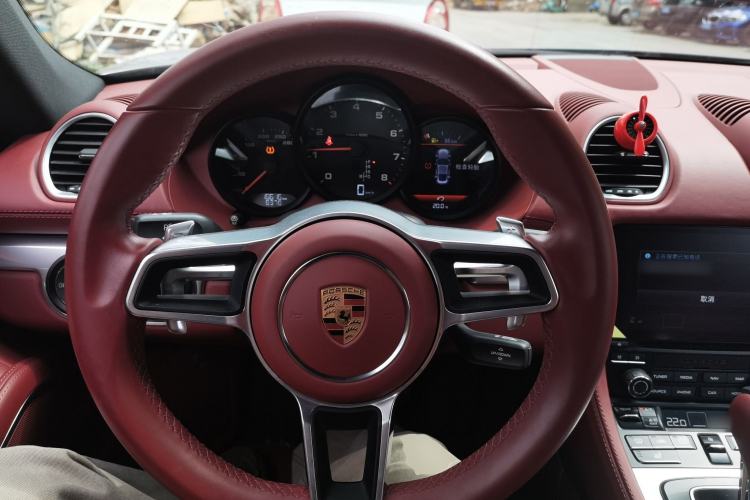 Used Porsche 718 2018 Cayman 2.0T
