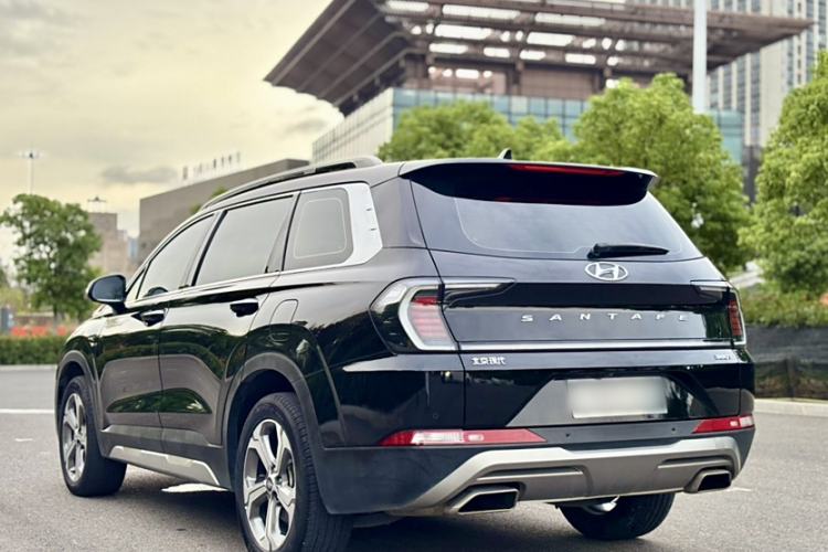 Used Hyundai Santa Fe 2023 Traveler 380T GDi Automatic Two-Wheel Drive GLX Elite Edition