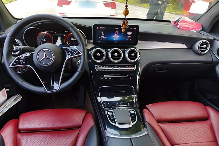 Used Mercedes-Benz GLC Coupe 2018 GLC 200 4MATIC Coupe SUV
