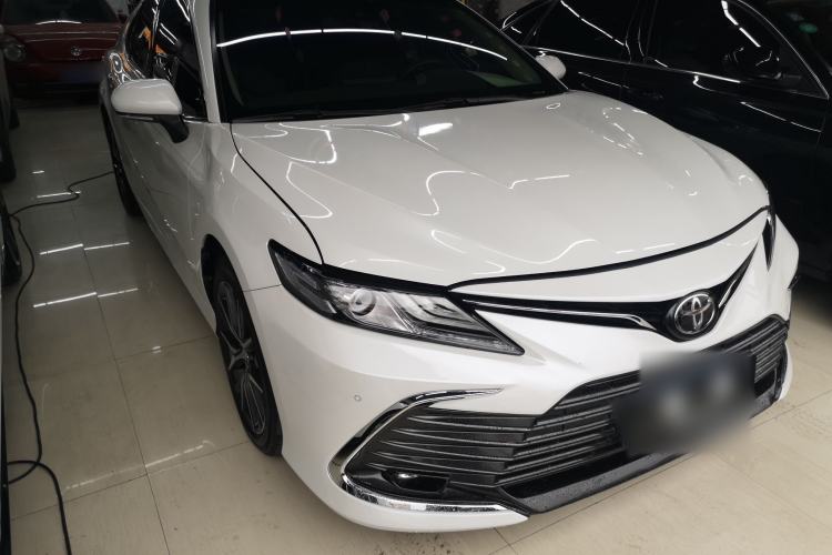 Used Toyota Camry 2021 2.5G Luxury Edition Front Right 45 Deg