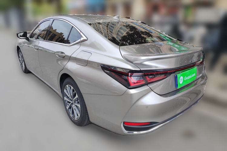 Used Lexus ES 2025 200 Premium Edition
