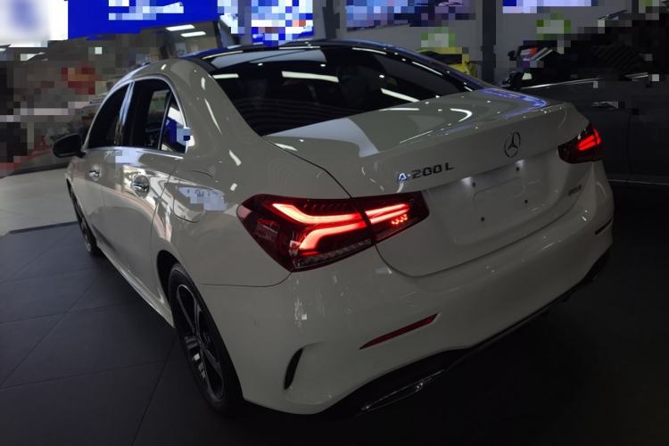 Used Mercedes-Benz A-Class 2022 Revised Version A 200 L Sport Sedan Fashionable Style