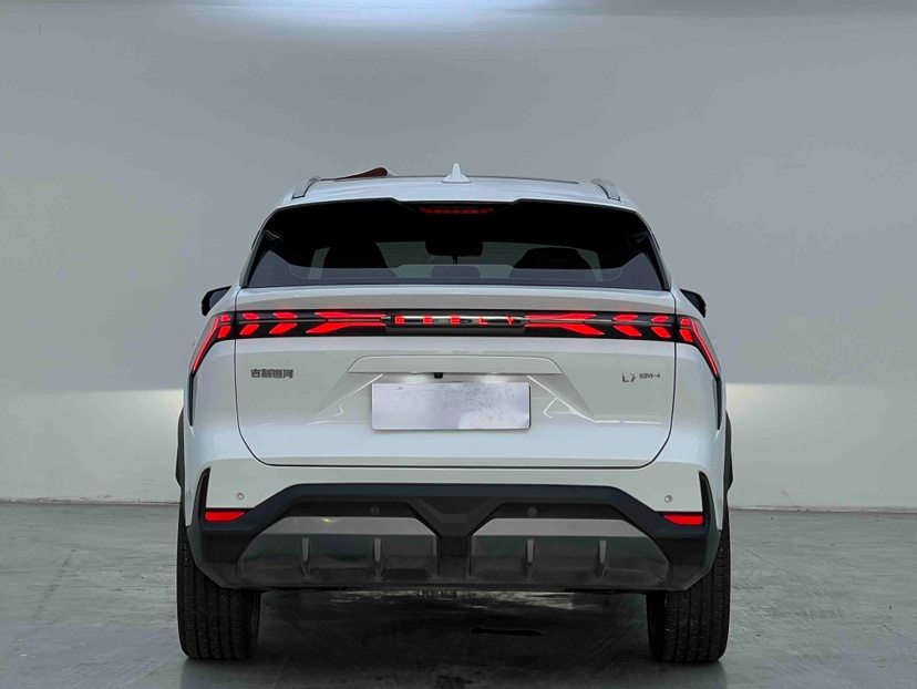 Geely Galaxy L7 2025 EM-i 115km Exploration+ Edition — снимка 3
