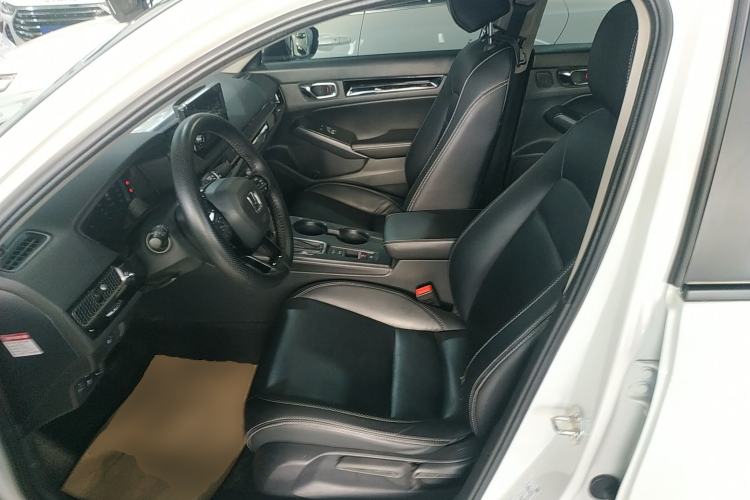 Used Honda Civic 2023 240TURBO CVT Dynamic Edition
