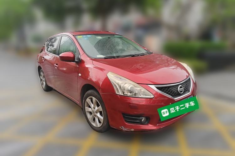 Used Nissan Tiida 2011 1.6L CVT Smart Version Front Right 45 Deg