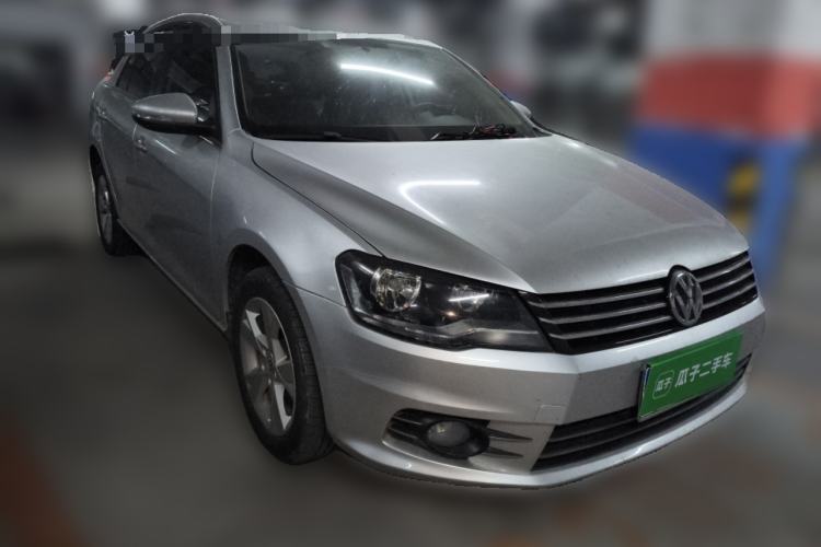 Used Volkswagen Bora 2014 1.6L Automatic Comfort Model Front Right 45 Deg