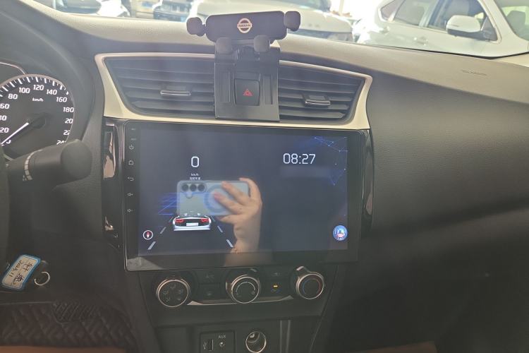 Used Nissan Sylphy 2022 Classic 1.6XE CVT Comfort Edition Audio And AC Panel