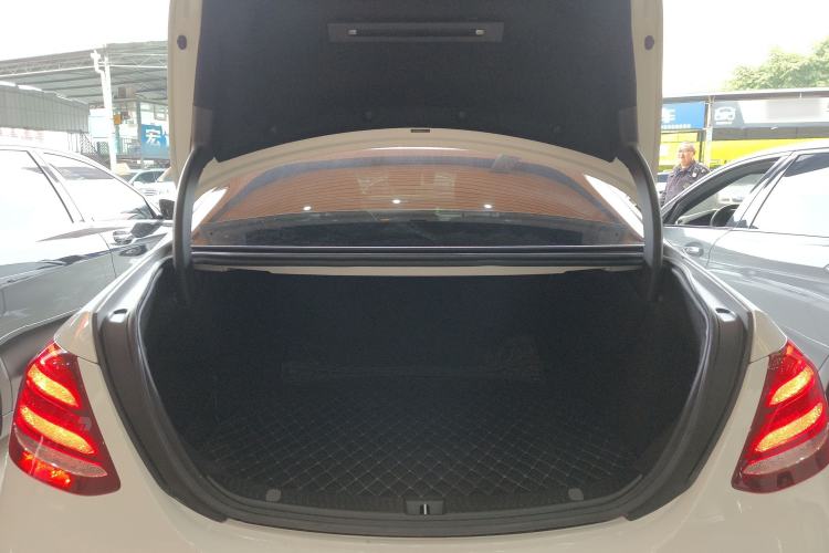 Used Mercedes-Benz E-Class 2017 E 200 L 4MATIC