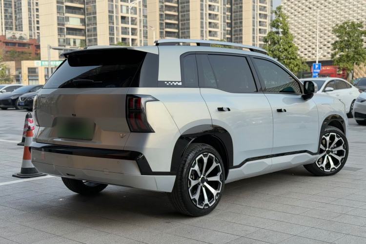 Used AION V 2024 Aion Tyrannosaurus 650 Smart Premium Edition
