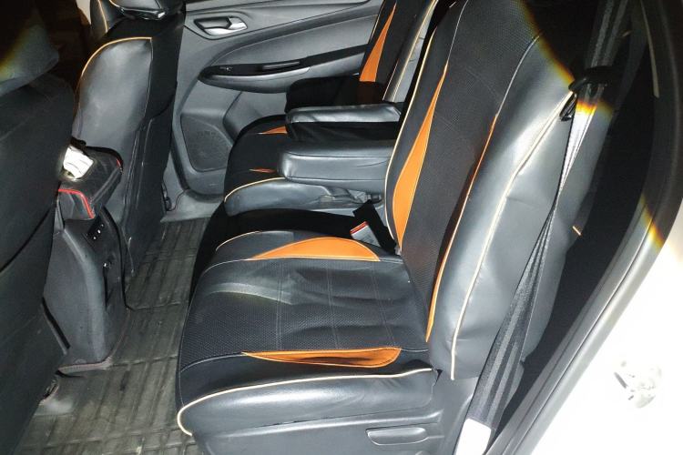 Used Baojun 730 2019 1.5L Manual Fashion Model 7-seater China VI
