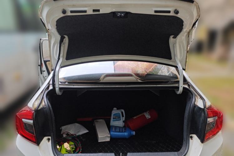 Used Honda Greiz 2016 1.5L CVT Classic Edition Trunk