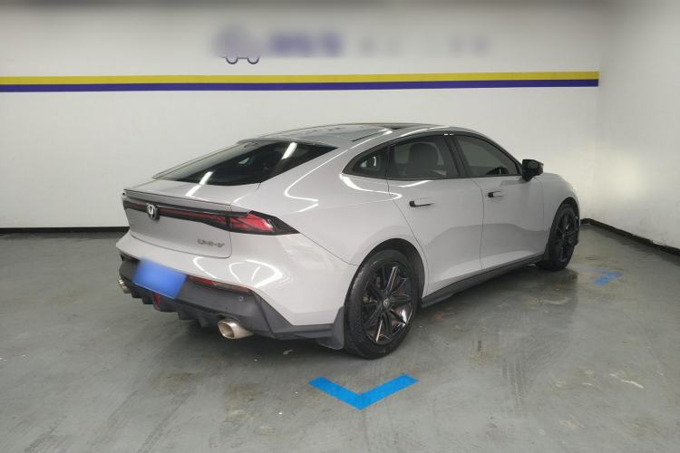 Used Changan UNI-V 2022 1.5T Prestige Version
