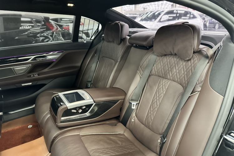 Used BMW 7 Series 2018 730Li Luxury Edition M Sport Package