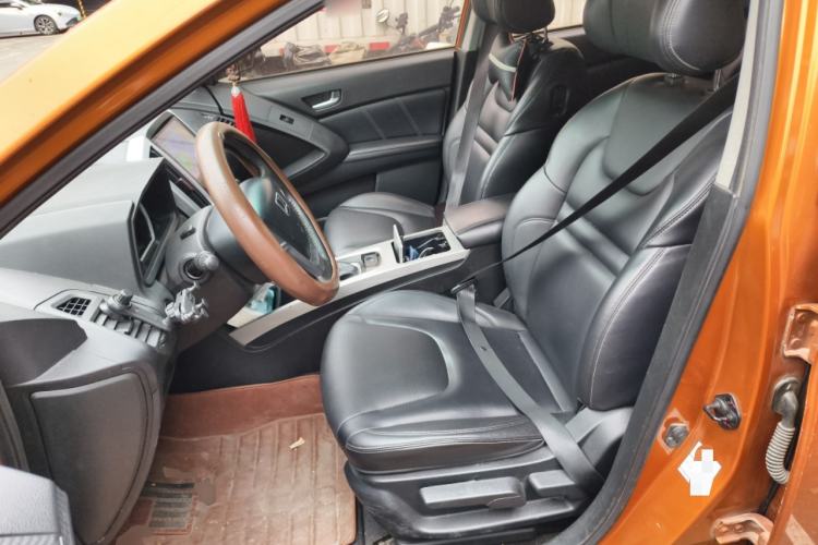 Used Luxgen U6 SUV 2015 1.8T Fashion-Upgraded Model
