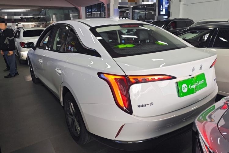 Used Hongqi E-QM5 2025 500km Range Commuter Version