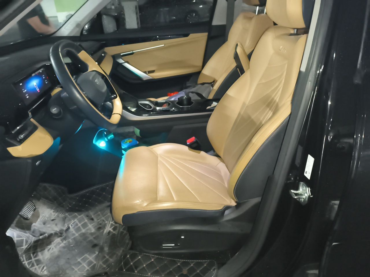 Geely Auto FX11 2023 1.5TD DCT Prestige Edition — снимка 15