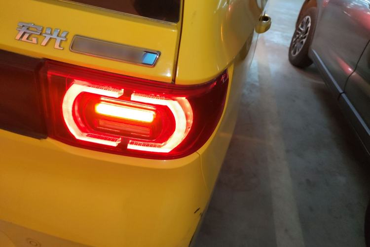 Used Wuling Hongguang MINIEV 2022 Macaron Premium Model – Lithium Iron Phosphate